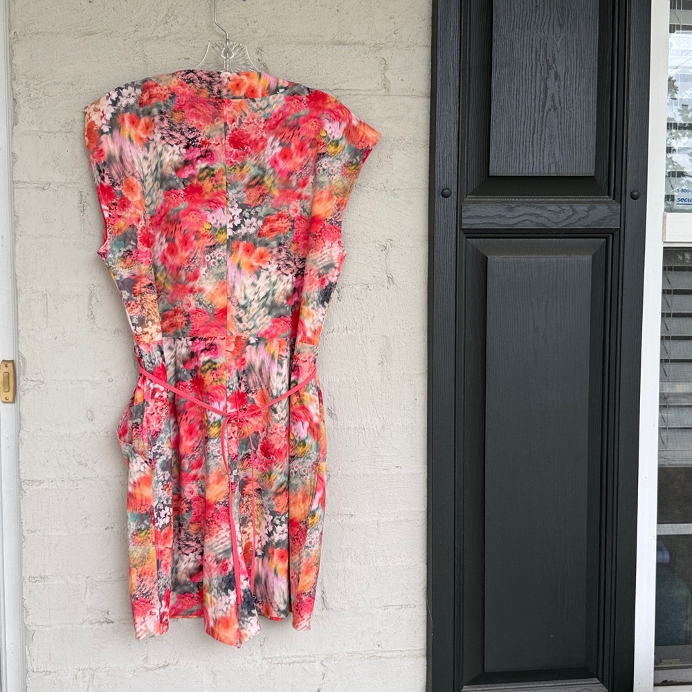 Athleta Marlow Romper in Renewed Bloom Pink Floral Print Size Medium - Picture 9 of 14